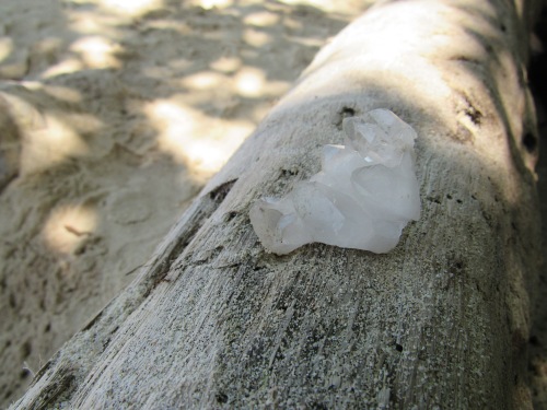 CLEAR QUARTZ CRYSTAL MEANING